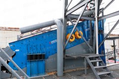 高頻脫水篩設(shè)備_脫水篩廠